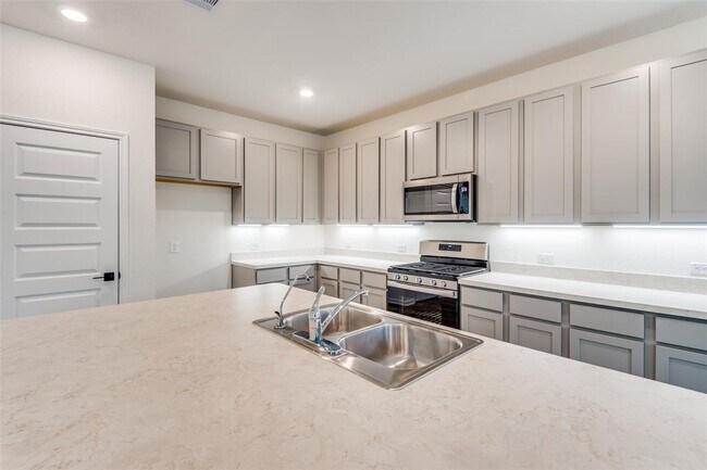 Building Photo - 17222 Rock Willow Ln