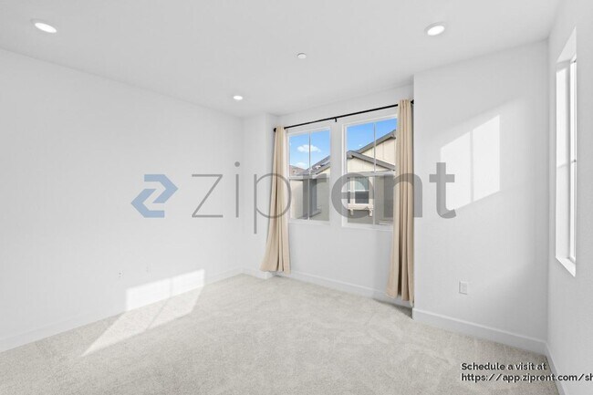 Building Photo - 208 Wellspring Ln