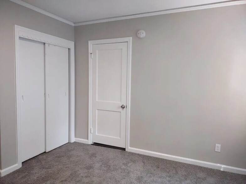 Building Photo - 4118 16th Ave