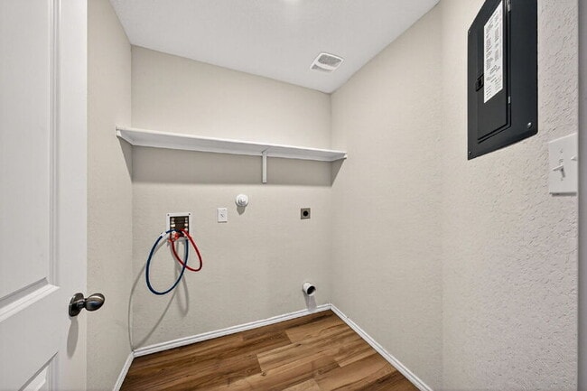 Building Photo - 15551 Crimson Topaz