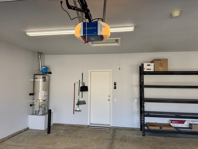 Building Photo - 5977 Whisperlodge Way