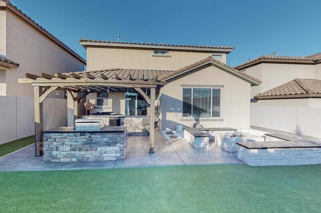 Building Photo - 8812 Jet Stream Rd NW