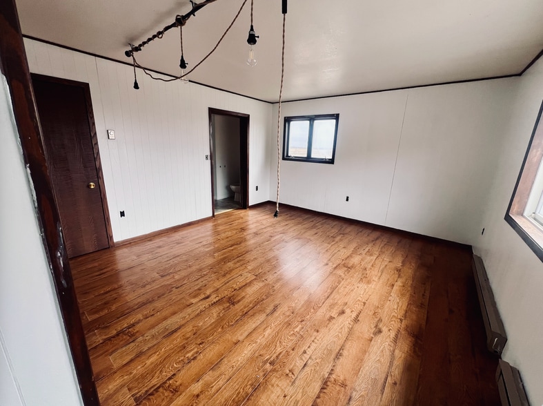 Large bedroom. - 13433 County 13