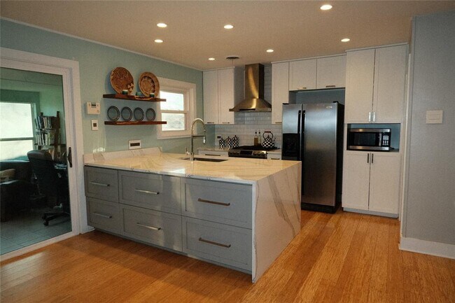 Building Photo - 1517 Weyford Dr
