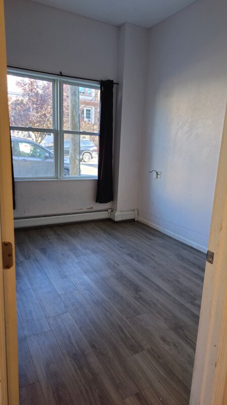Building Photo - 295 Avenue B