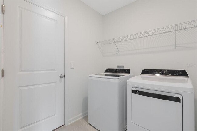 Building Photo - 249 Streamwater Wy