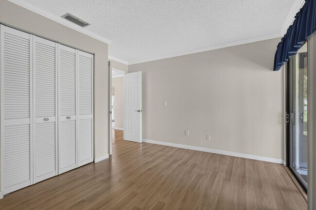Building Photo - 184 Mastic Tree Ct