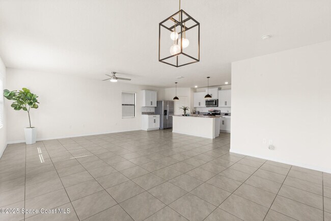 Building Photo - 1854 Capital Dr