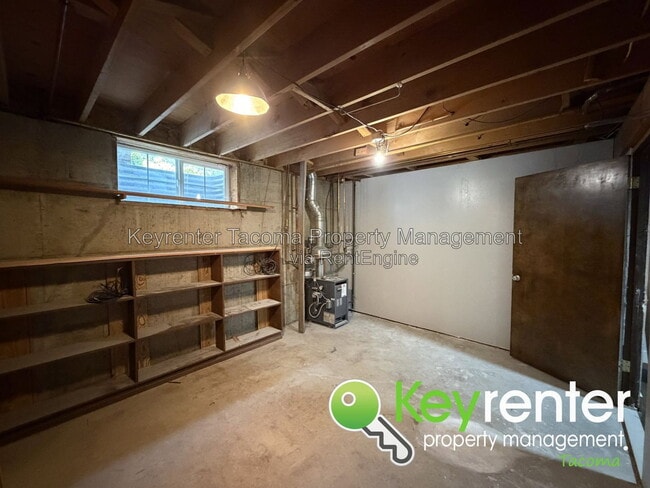 Building Photo - 629 Sandra Lee Ct SE