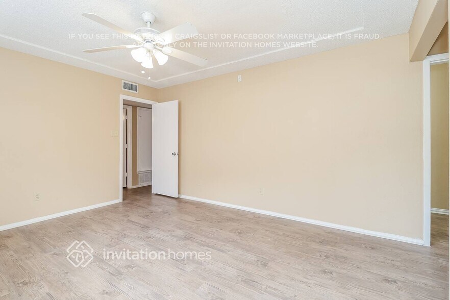 Building Photo - 3809 Wooddale Ct