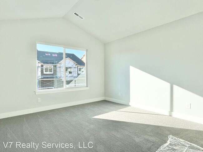 Building Photo - 3 br, 2.5 bath House - 4306 W. Silver Peak...