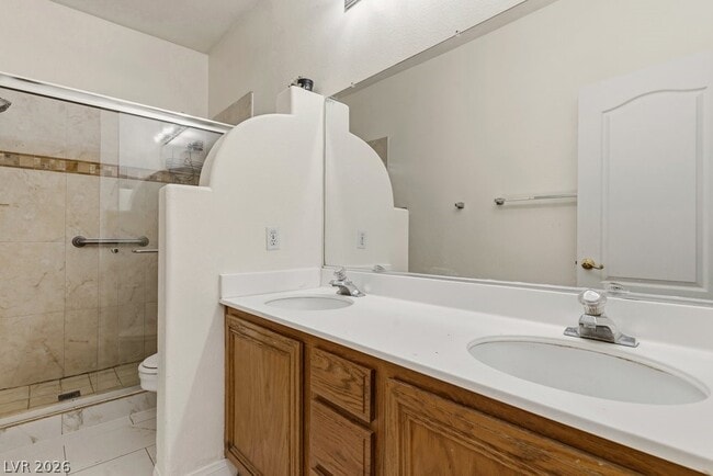 Building Photo - 612 Silver Grove St