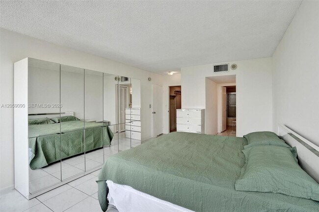 Building Photo - 500 Three Islands Boulevard