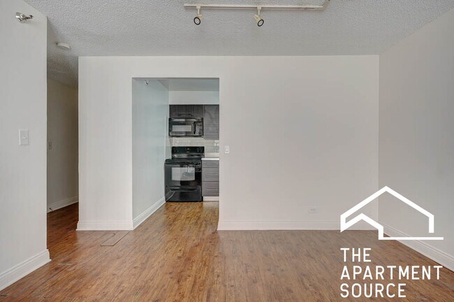 Building Photo - 1111 N Dearborn St