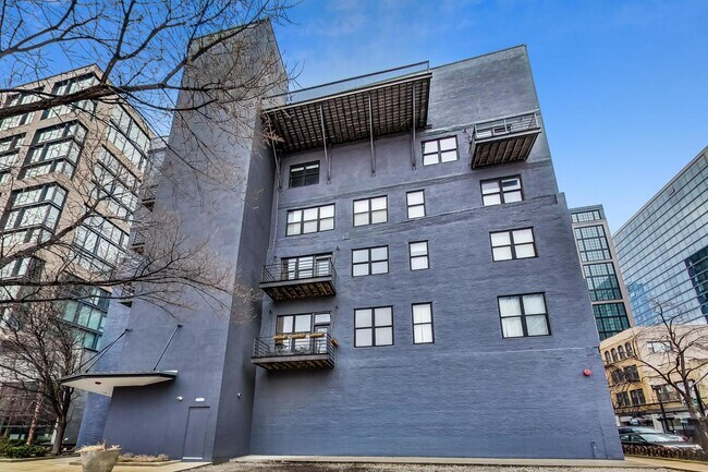 Building Photo - 626 W Randolph St
