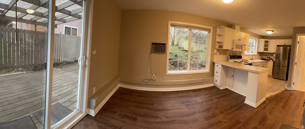 Panoramic downstairs - 4360 Imperial Dr