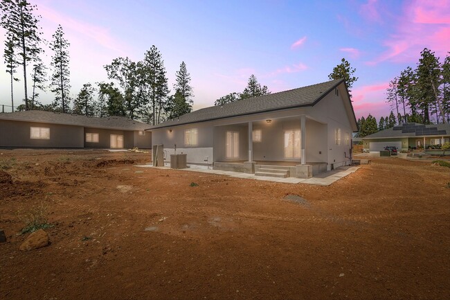 Building Photo - New construction, 2 bed 2 bath +Bonus room...