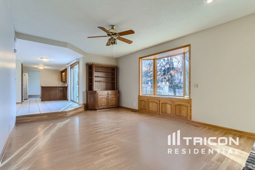 Building Photo - 4845 Orleans Ln N