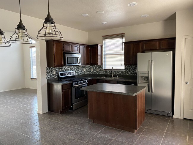 Building Photo - 12564 Western Gull Dr