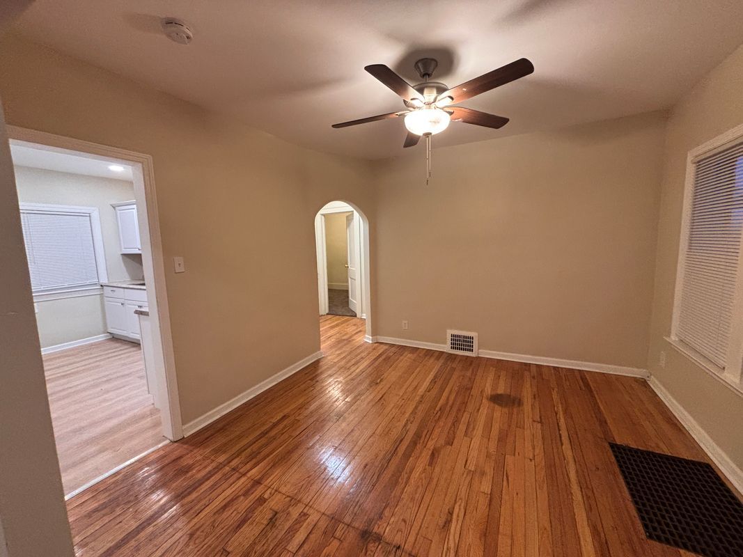 Building Photo - 16174 Princeton St