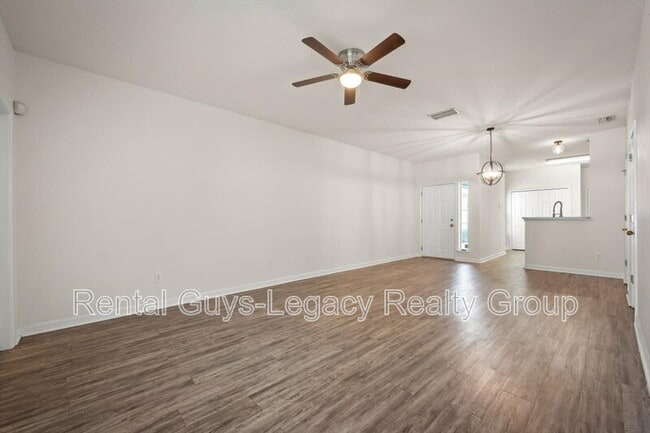 Building Photo - 512 Southbranch Dr