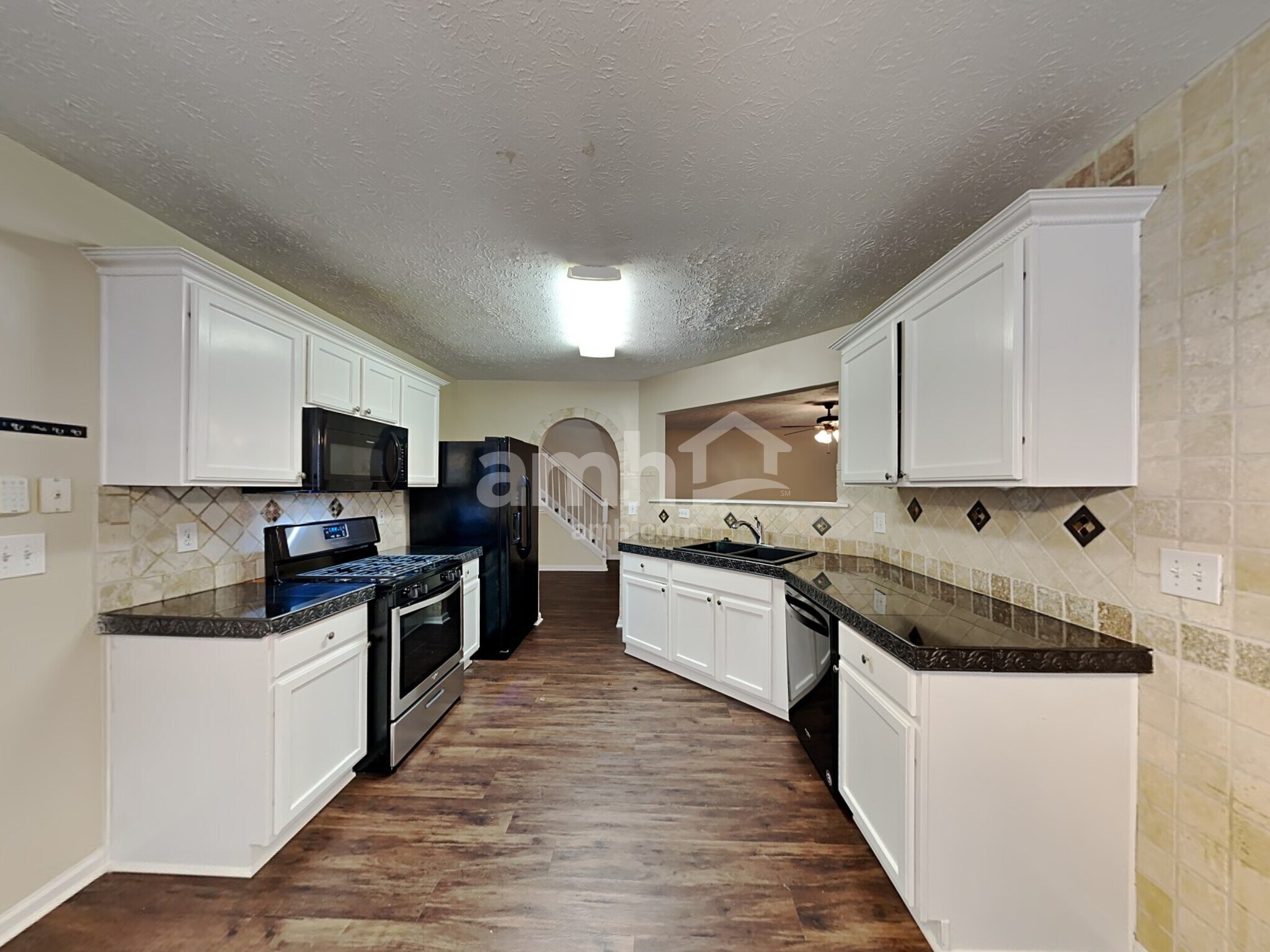 Building Photo - 3860 Charlton Ives Dr NW