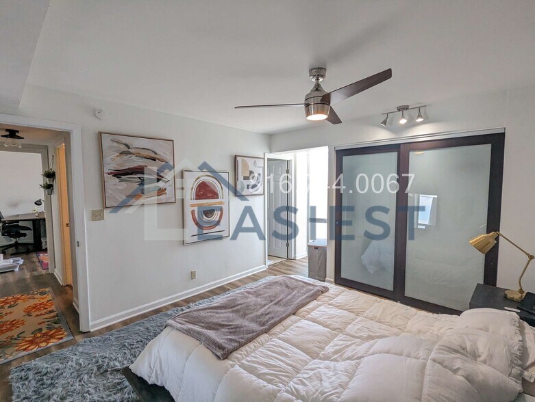 Building Photo - 3838 Rainbow Blvd