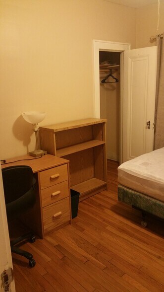 Building Photo - 13 N Jay St