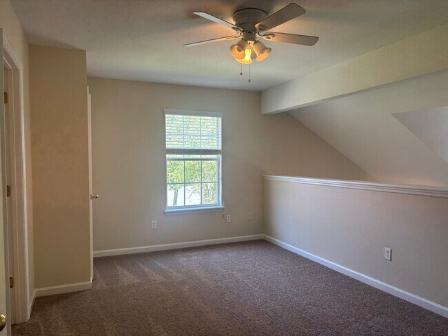 Building Photo - 4434 Gearhart Rd