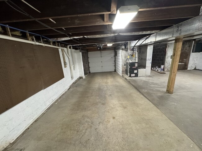 Building Photo - 355 Edella Rd
