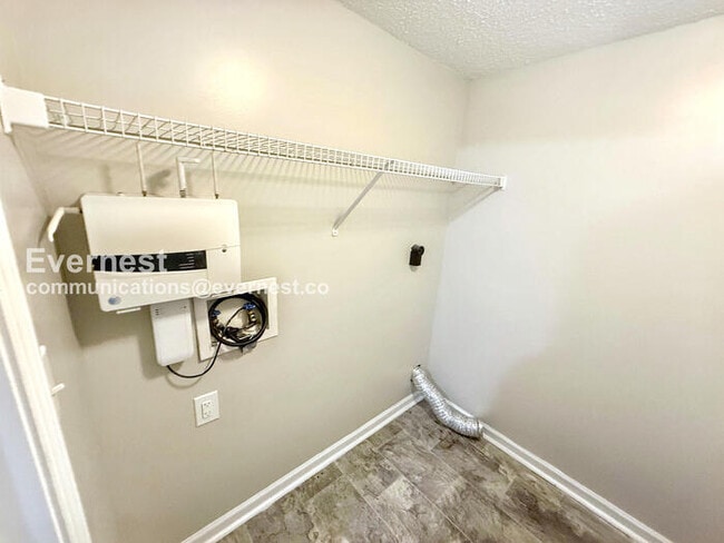 Building Photo - 5259 Falling Creek Ln