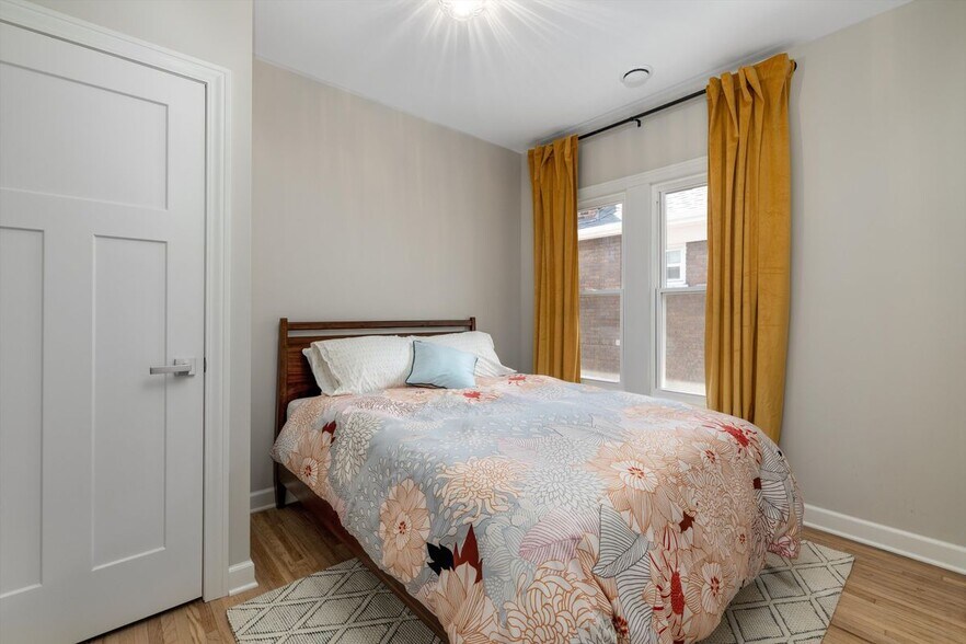 Building Photo - 1458 Virginia Park St