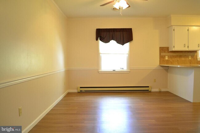 Building Photo - 925 Dyke Branch Rd