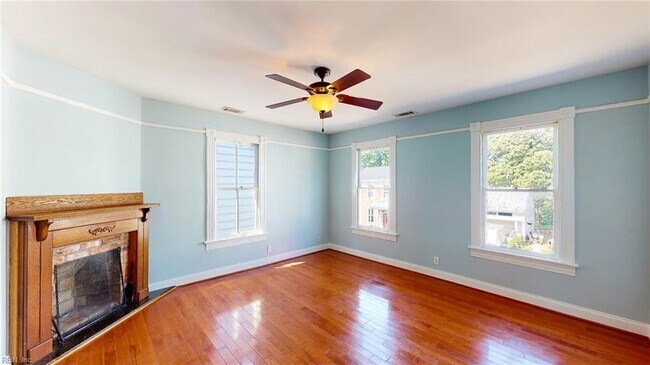 Building Photo - 409 Dinwiddie St