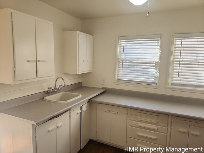 Building Photo - S - Ontario- E St/ Plum St.