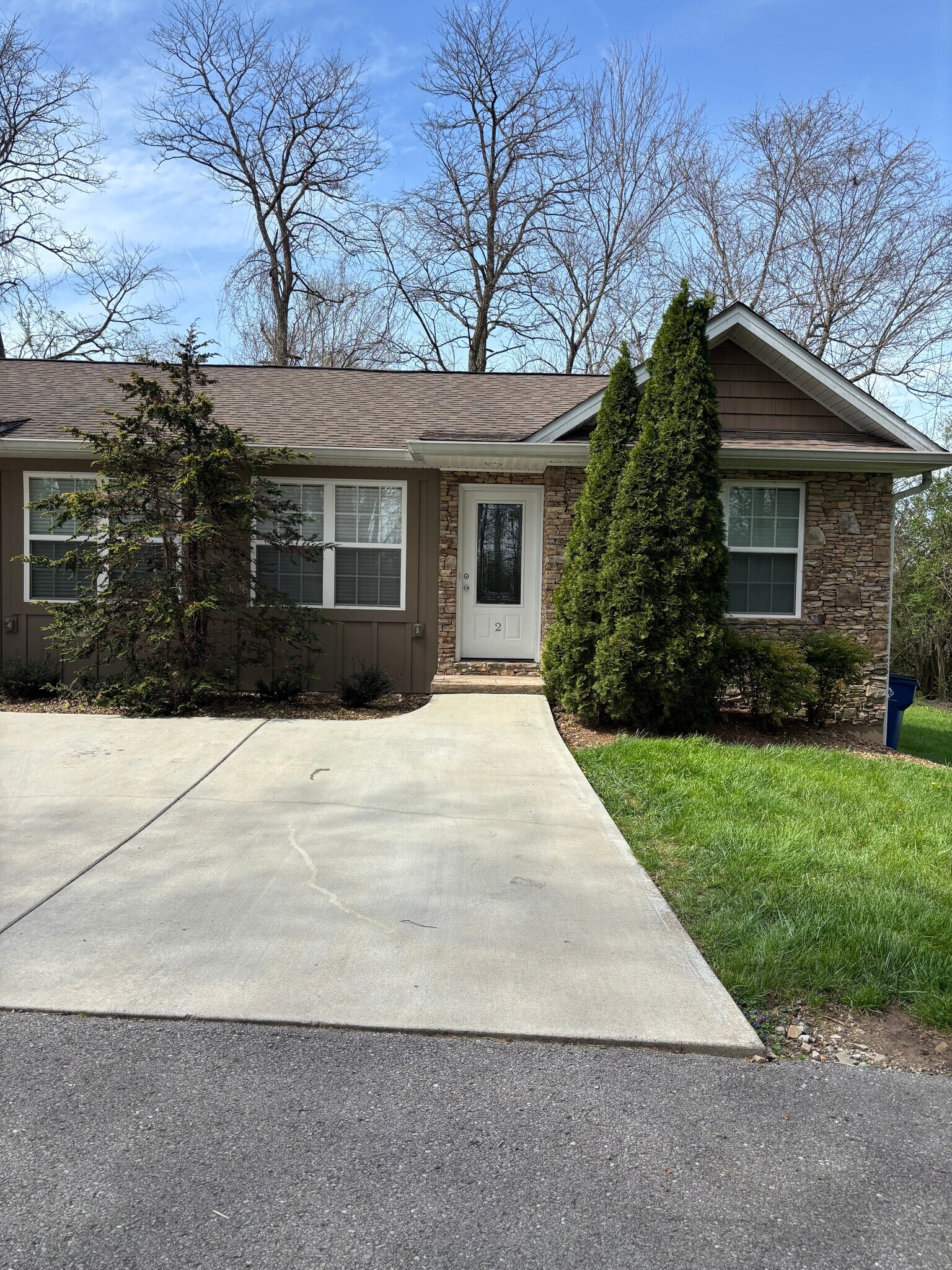 Building Photo - 45 Kaylee Ln