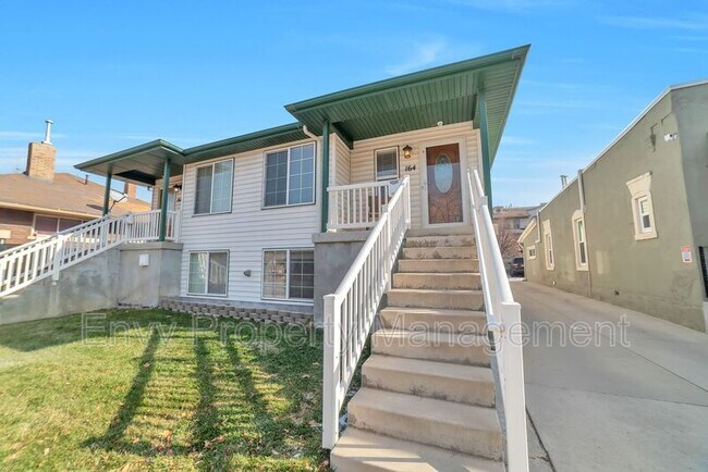 Building Photo - 164 N 600 W