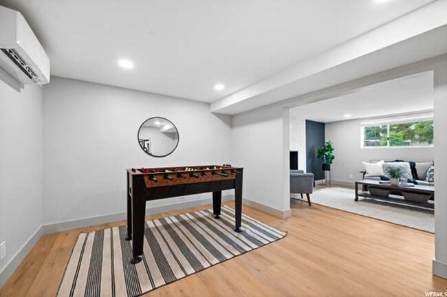 Building Photo - Millcreek Stunner Next to St Marks Hospital!