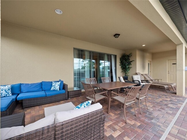 Building Photo - 8825 Rhodes St