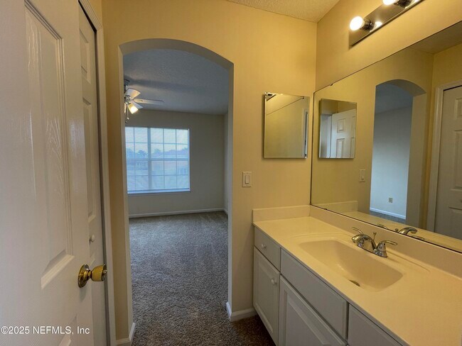 Building Photo - 1804 Sea Pines Ln