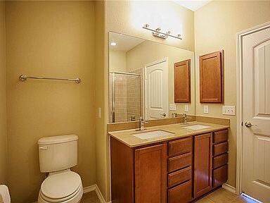 Master Bath - 1101 Amazon Lilly Cove