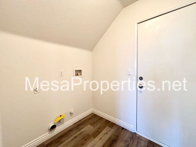 Building Photo - 16992 Lido Cir