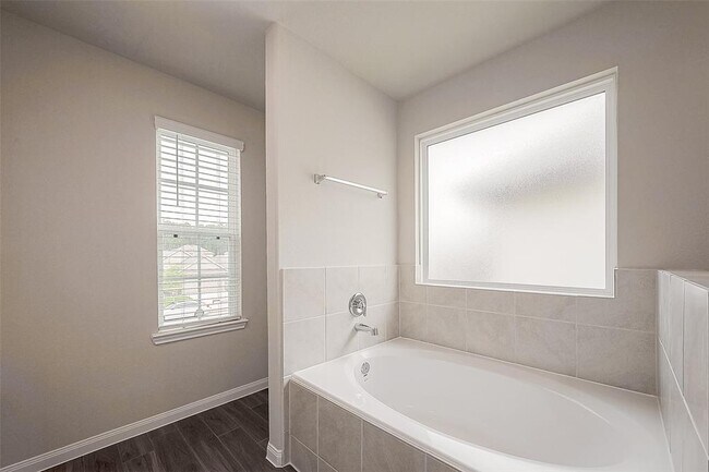 Building Photo - 2373 Tavo Trails Dr