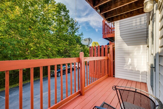 Building Photo - 3 bdrm/2 Bath Condo  Bristol, TN