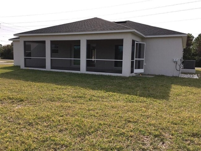 Building Photo - 9438 Fruitland Ave