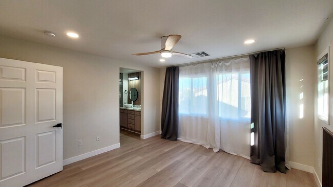 Building Photo - 8360 Creek Canyon Ave