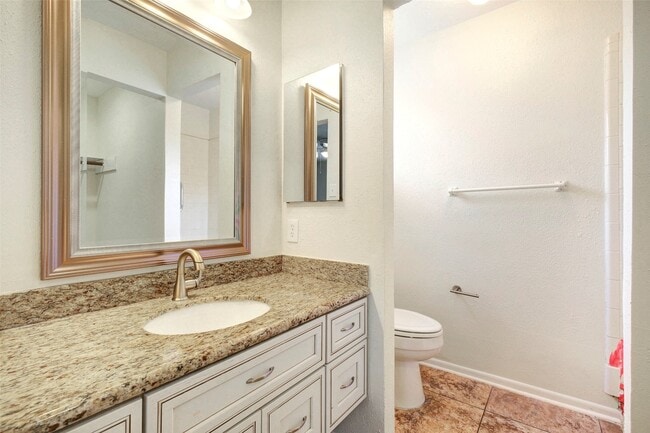 Building Photo - 10314 Paintbrush Ln