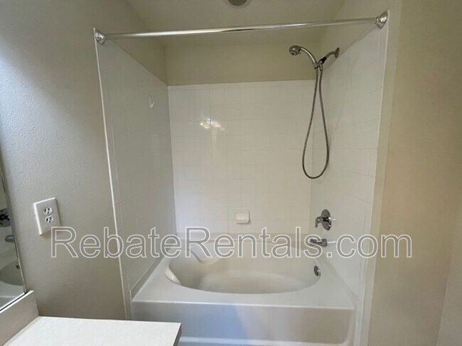 Building Photo - 13475 Stone Pond Dr