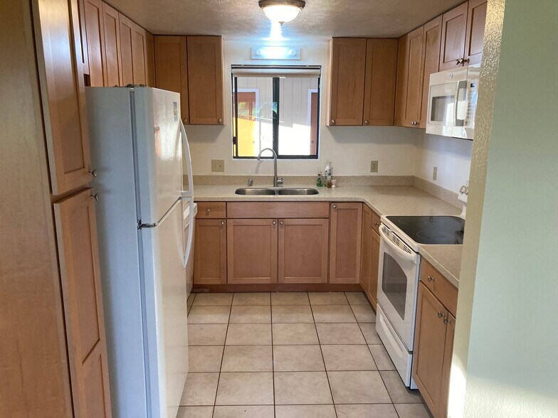 Building Photo - 2814 Kalialani Cir