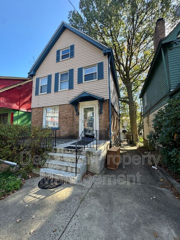 Building Photo - 6332 Phillips Ave